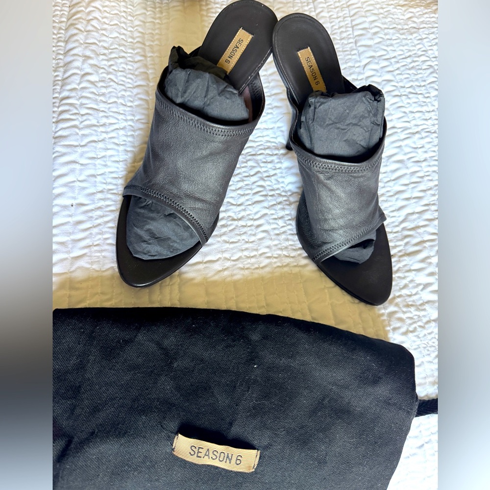 Yeezy season 6 Black Leather Mules